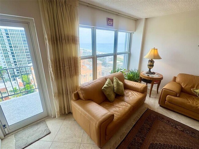 Building Photo - 405 N Ocean Blvd