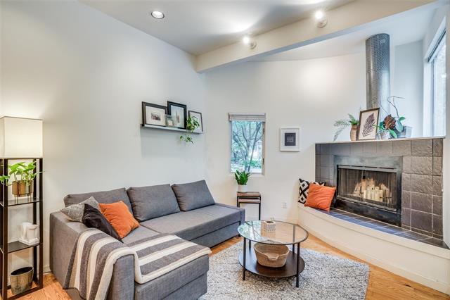 Building Photo - 4241 Buena Vista St