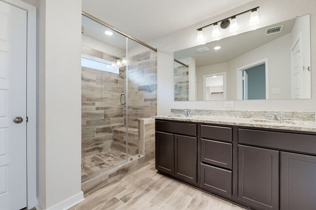Building Photo - 7828 Krenek Tap Dr
