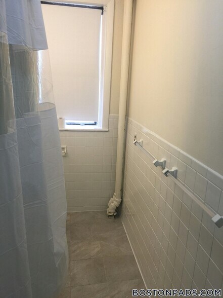 Building Photo - 1137 Commonwealth Ave