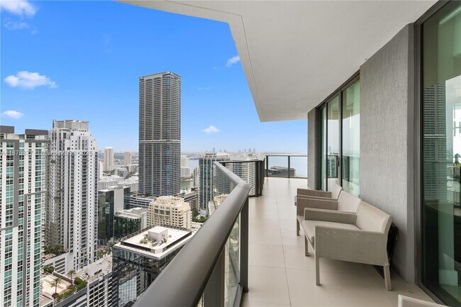 Building Photo - 1300 S Miami Ave