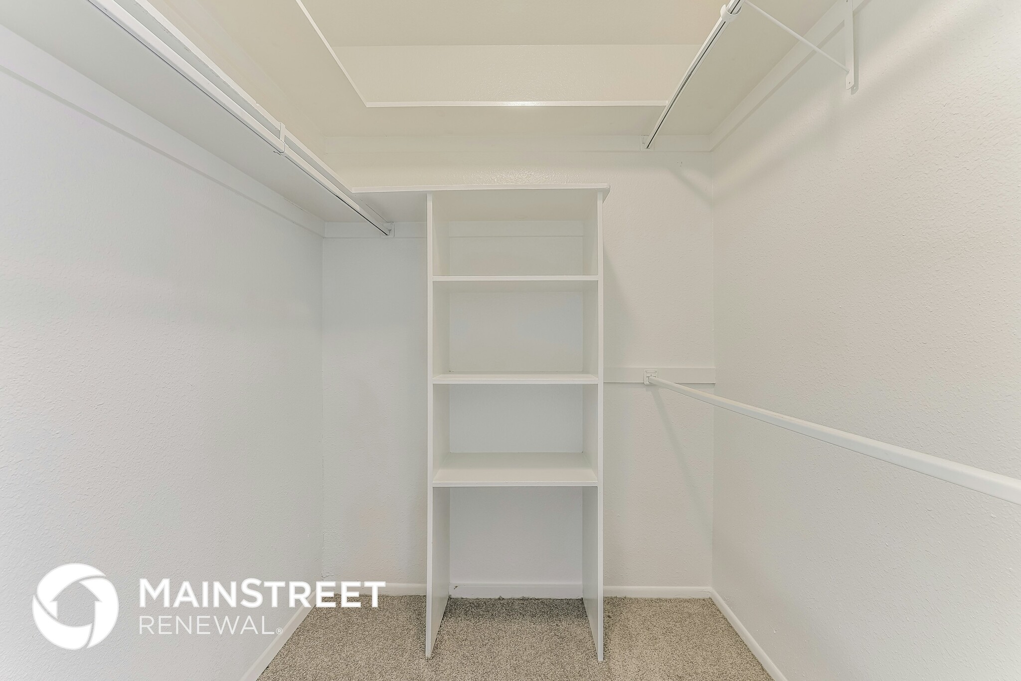 Building Photo - 2515 E Del Rio Dr