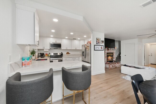 Building Photo - 8105 Prior Way