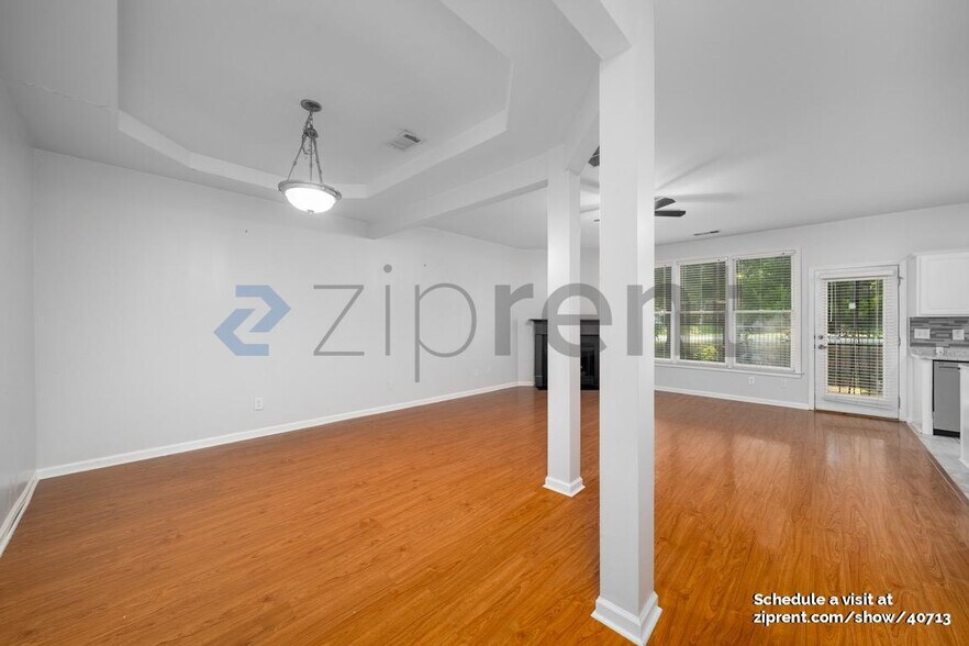 Building Photo - 3296 Sheffield Cir