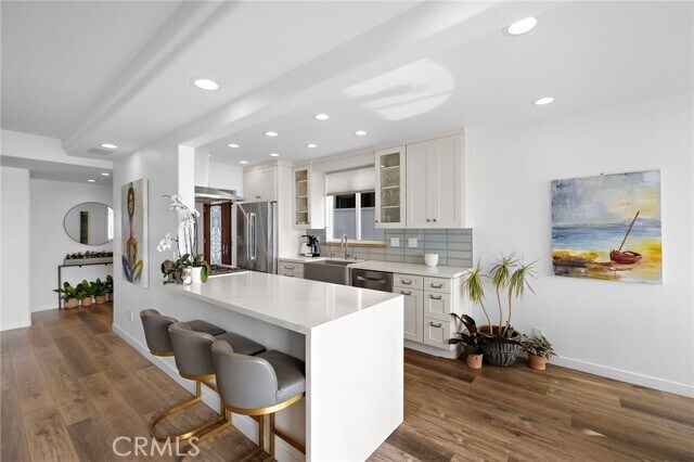 Building Photo - 2609 Victoria Dr