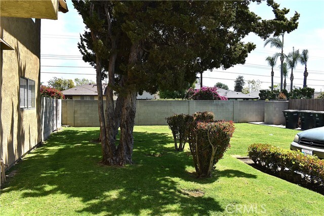 Building Photo - 167 S Malena Dr