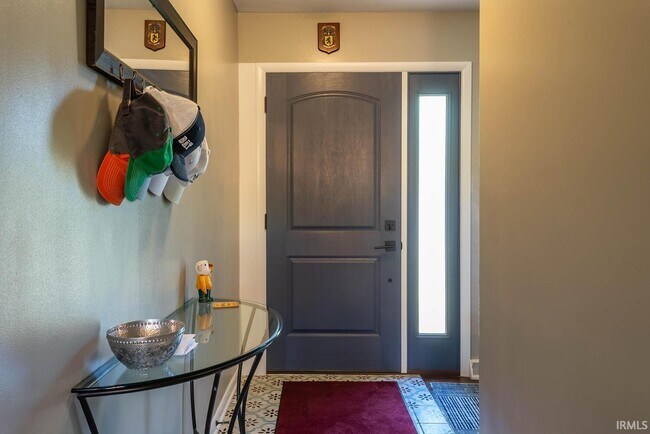 Building Photo - 1708 E Windsor Dr