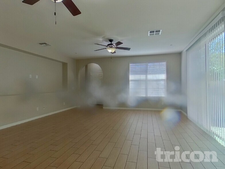 Building Photo - 12509 W Via Dona Rd