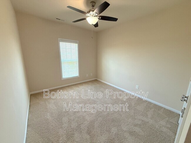 Building Photo - 9625 Camberley Ave NW