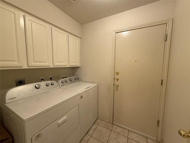 Building Photo - 8908 Lanna Bluff Loop