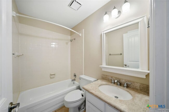 Building Photo - 1043 Barbara Dr