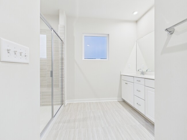 Building Photo - 9529 Munsing Dr