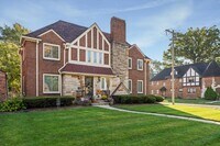 Building Photo - LaSalle