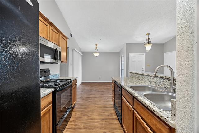 Building Photo - 2724 Countryside Ln