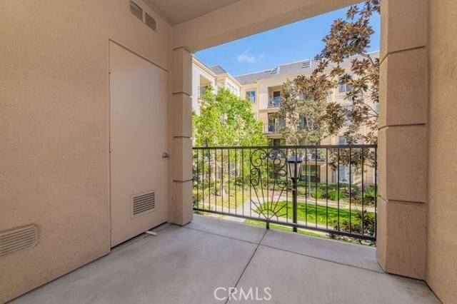 Building Photo - 2224 Watermarke Pl