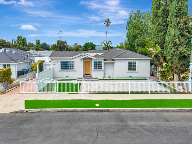 Building Photo - Updated 3BR Home with Pool & Detached ADU on Quiet Tree-Lined Street in Tarzana