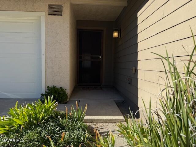 Building Photo - 26265 Rainbow Glen Dr