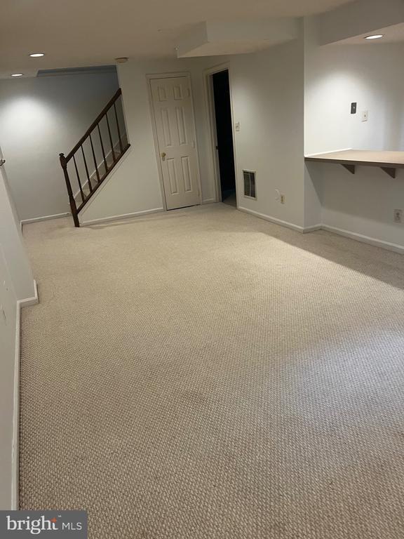 Building Photo - 15404 Beachview Dr