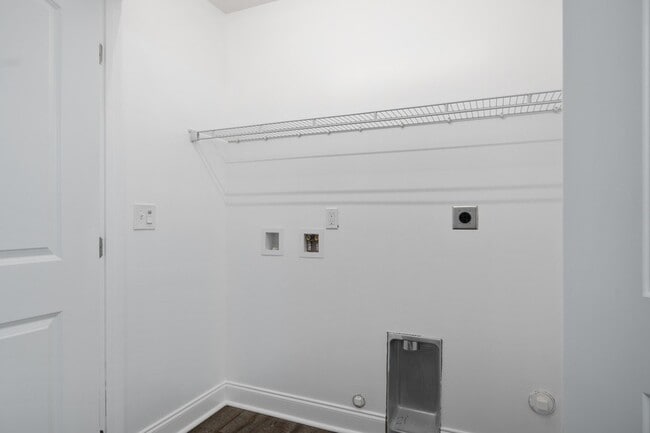 Building Photo - 455 Skylar Dr