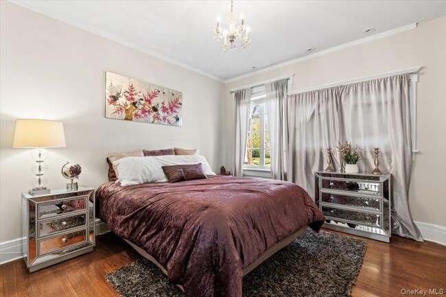 Building Photo - 47 Greenacres Ave