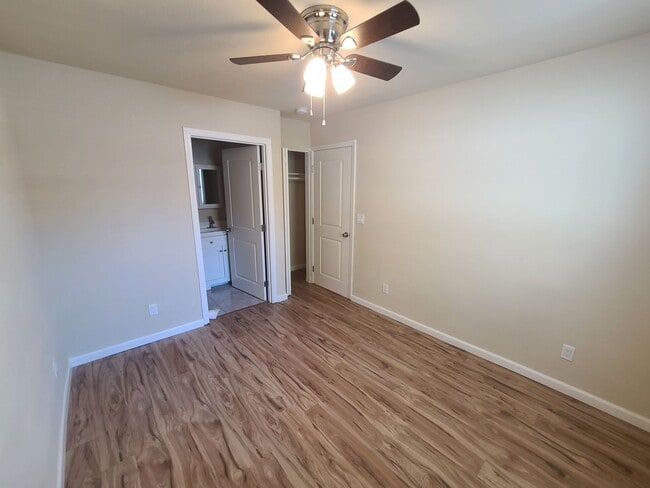 Building Photo - Live in Style! Fully Updated 2-Bedroom in ...