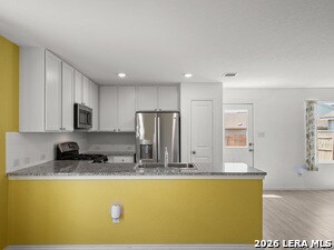 Building Photo - 431 De Herrera