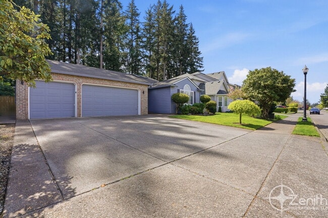 Building Photo - 2348 NW 45th Ave