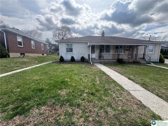 Building Photo - 662 Minor St