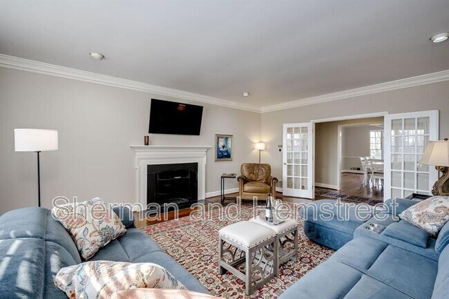 Building Photo - 289 Ashbrook Dr