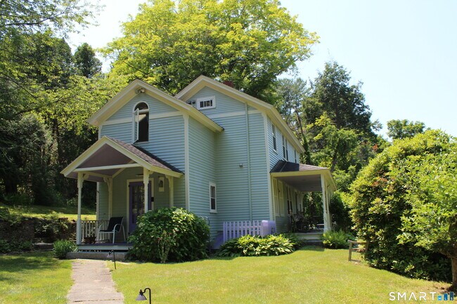 Building Photo - 55 Liberty St