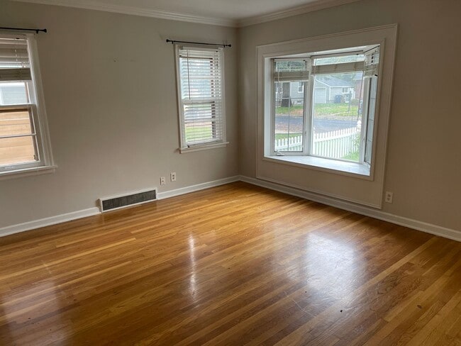 Building Photo - ***Half Off Move In Special***