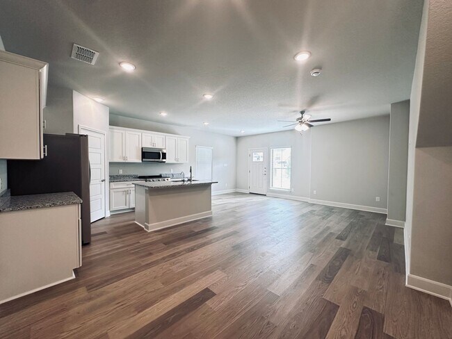 Building Photo - Brand-New Modern Duplex for Rent in Magnolia Creek | Stylish Living & Prime Location
