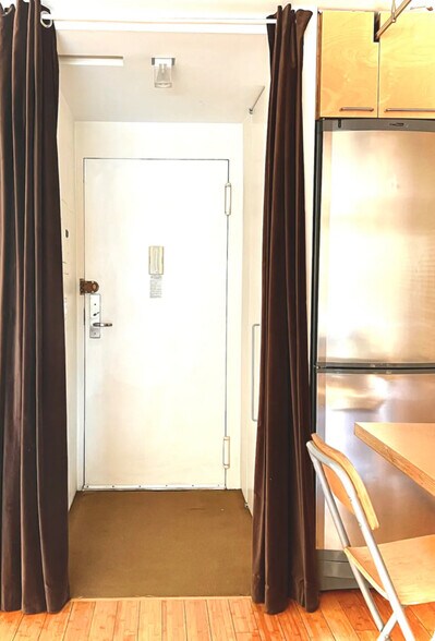 Building Photo - 400 Central Park W