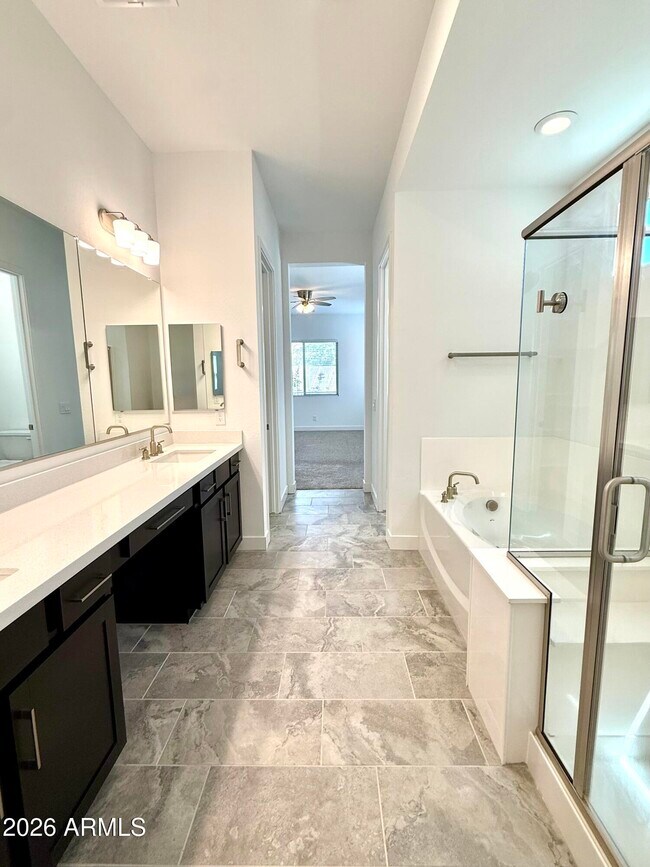 Building Photo - 3824 Fiestaflower Ln