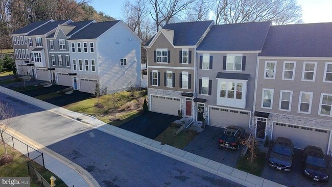 Building Photo - 585 Cross Chase Dr