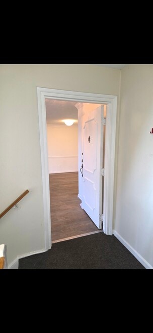 Building Photo - 3115 Patrick Henry Dr