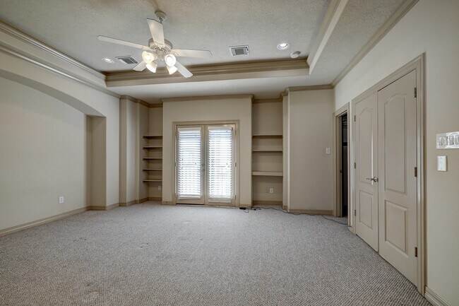Building Photo - 5701 Kiam St