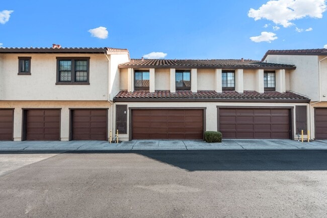 Building Photo - 14408 Outrigger Dr