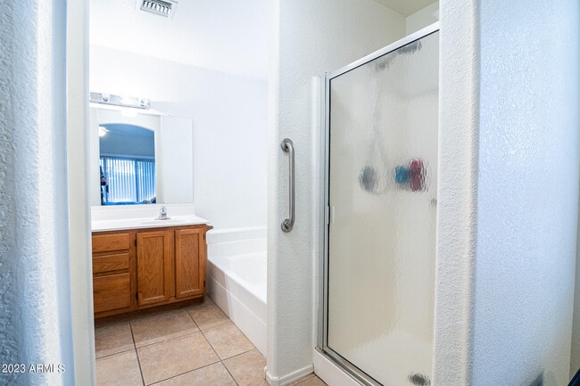 Building Photo - 18837 N 43rd Pl