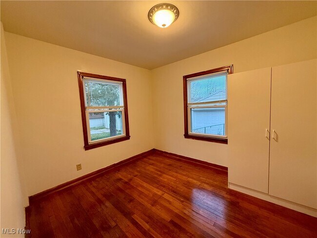 Building Photo - 1253 Sevilla Ave