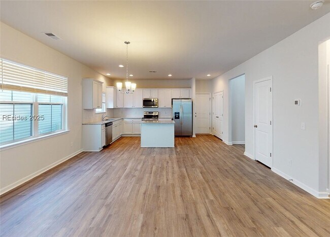 Building Photo - 36 Kelsey Ln