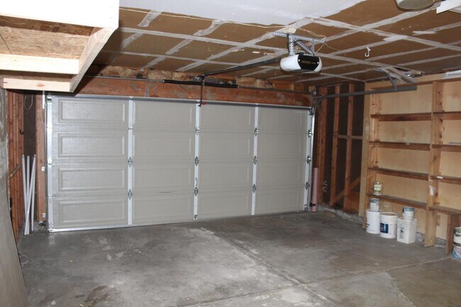 Building Photo - 2115 S Nucla Way