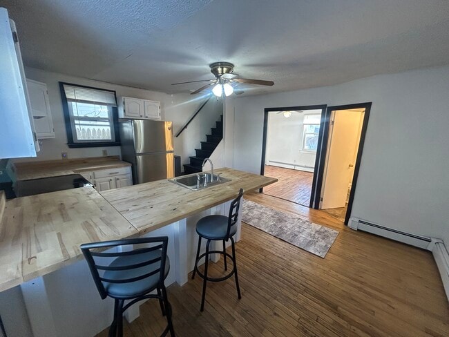 Building Photo - 111 Summer St