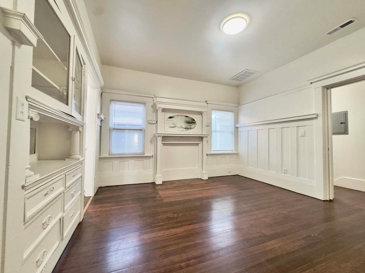 Building Photo - 1303 Adeline St
