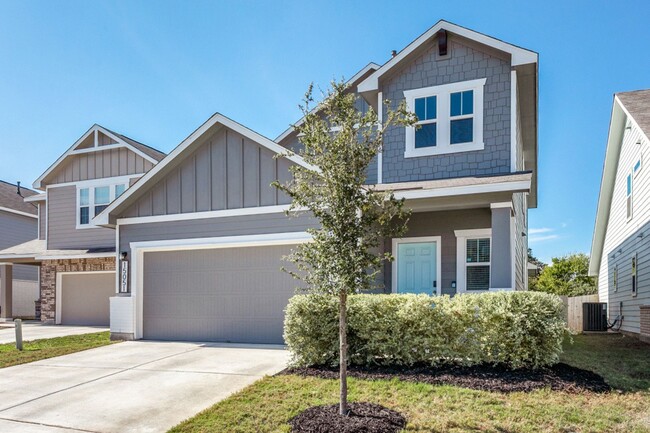 Building Photo - Beautiful Modern 2 story home!