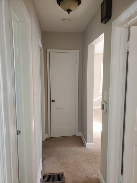 Building Photo - 3234 Kinsey Ave