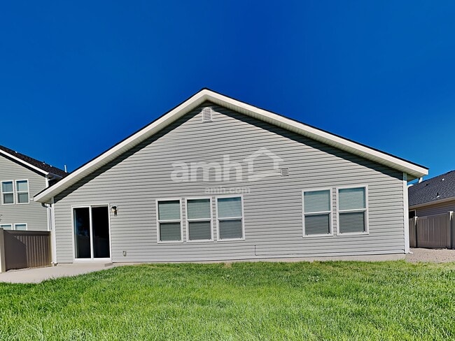 Building Photo - 16903 Bethany Ave