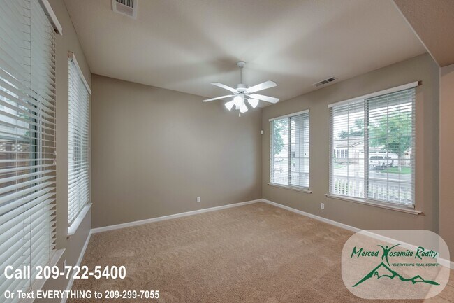 Building Photo - 3841 Tern Ct