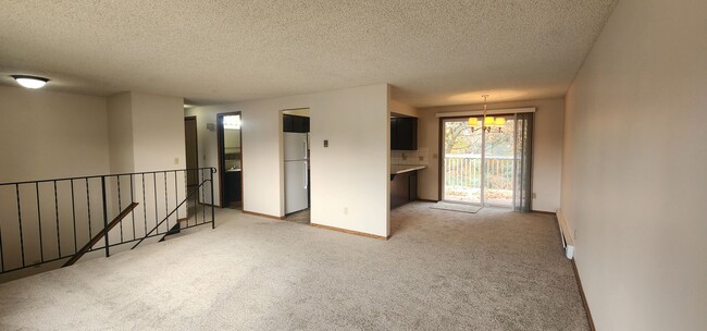 Primary Photo - 14403 E Mission Ave