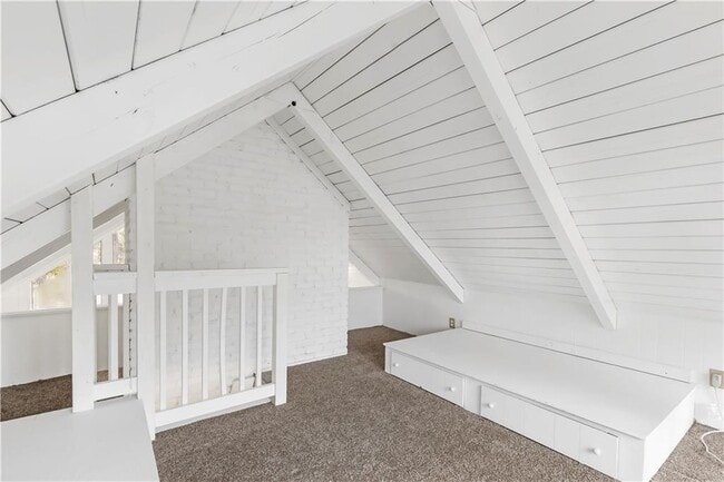 Building Photo - 264 Jones Dr